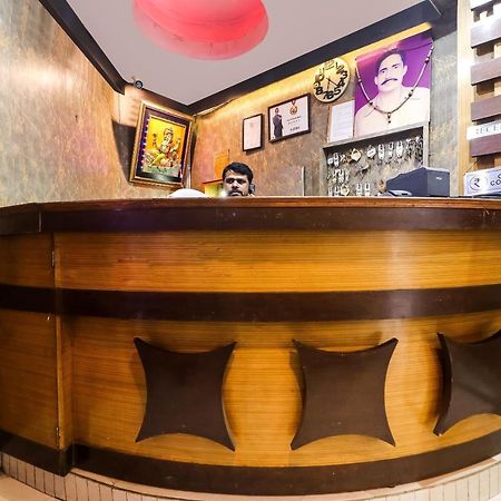SPOT ON 47191 Hotel Rudraksh Residency Sidhauli Bagian luar foto