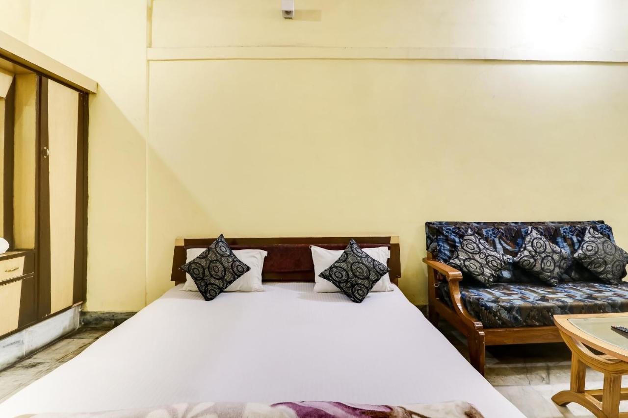 SPOT ON 47191 Hotel Rudraksh Residency Sidhauli Bagian luar foto